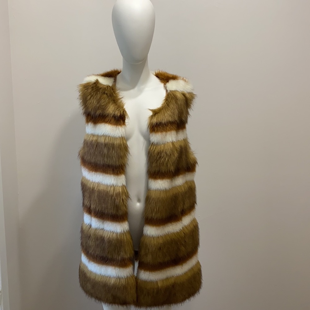 Perfect and amazing Jayley Chocolate/mocha faux fur gilet